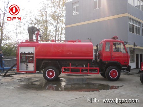 東風153消防灑水車(側面)