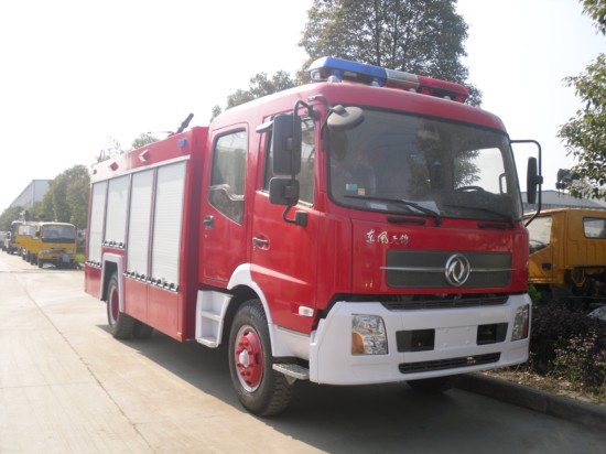 東風(fēng)天錦水罐/泡沫消防車(chē)